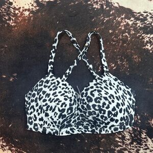 Victoria’s Secret leopard print bikini top